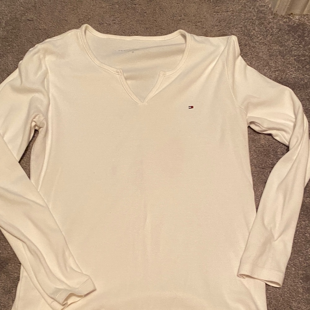 Tommy Hilfiger Women's Ivory Long Sleeve Tee